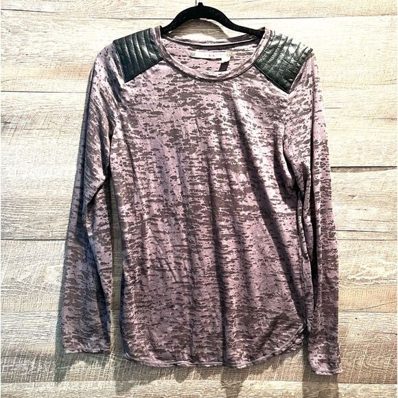 Chelsea & Violet Sheer Long Sleeve Top Sz L - Picture 1 of 4